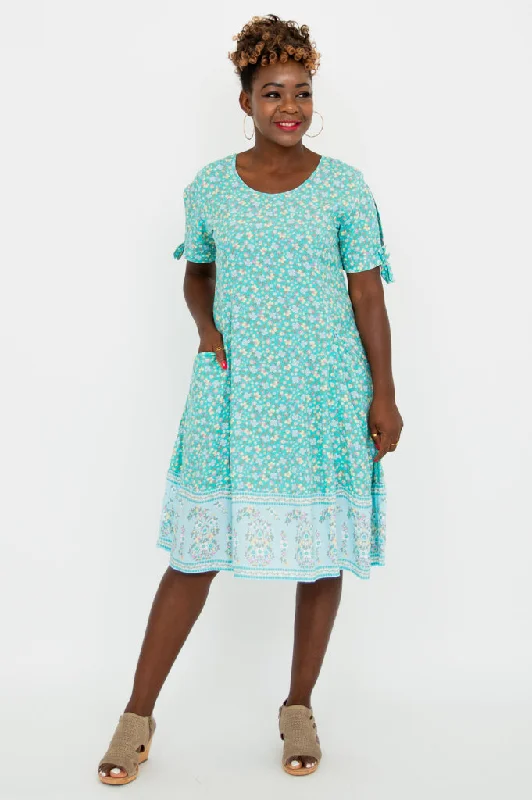 Timeless Outfits Renee Dress, Graceful