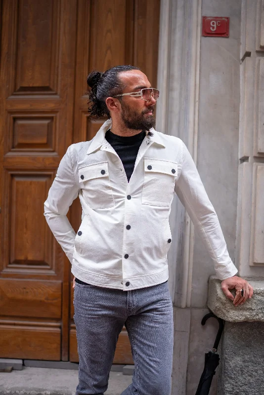 Noble And Elegant Bojoni Elko White Slim Fit Double Pocket Buttoned Coat