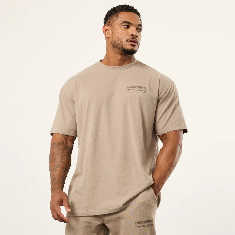 Comfortable Jeans Vanquish Sand Signature Oversized T Shirt