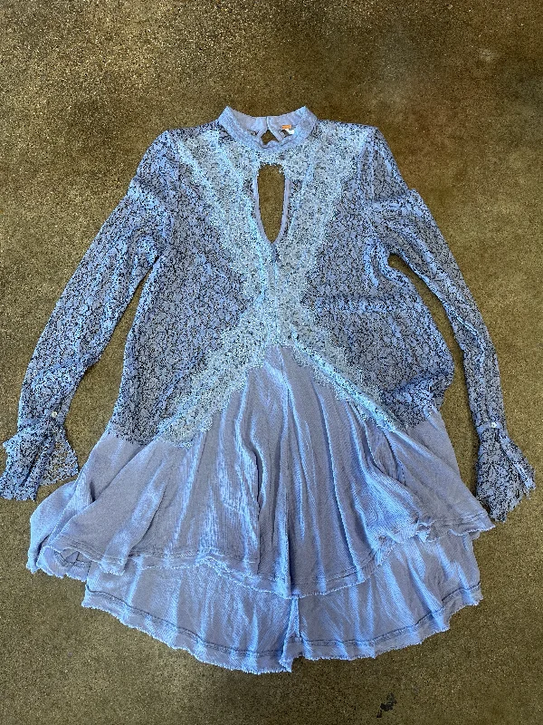 Fashionable And Versatile Tunic Long Sleeve By Free People In Blue, Size: M