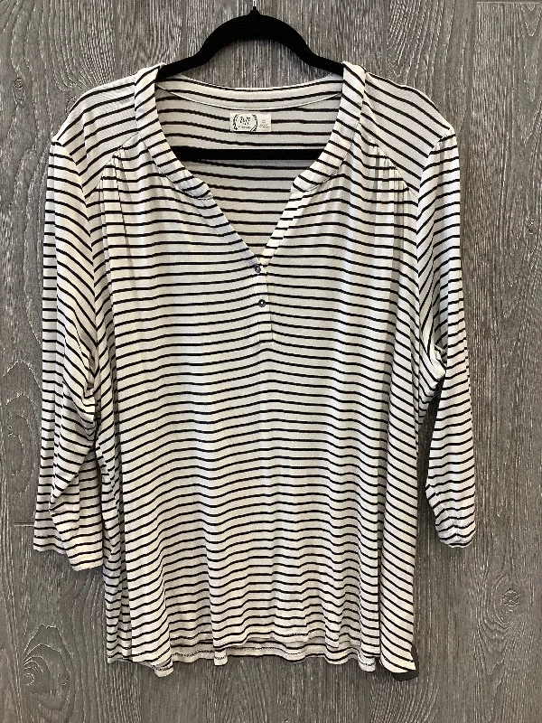Light Comfort Top 3/4 Sleeve By Maurices In White, Size: 2x