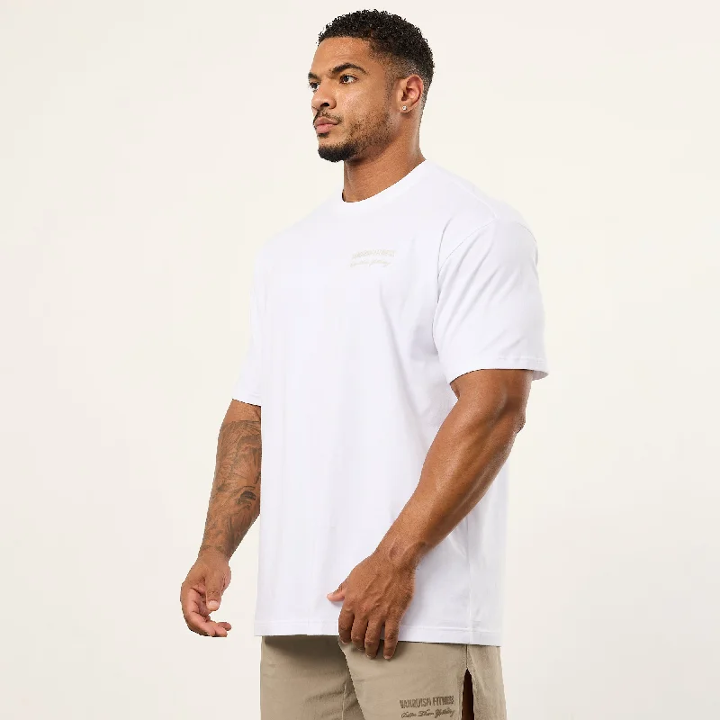 Easygoing Fashion Vanquish White Signature Oversized T Shirt