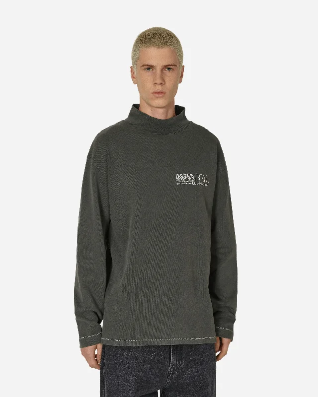 Free And Comfortable Make Believe Longsleeve T-Shirt Black
