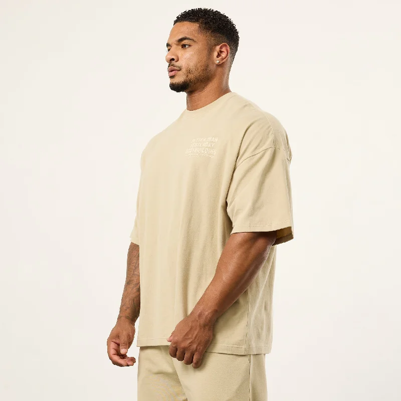 Layered Style Vanquish Bodybuilding Vintage Khaki Boxy Oversized T Shirt