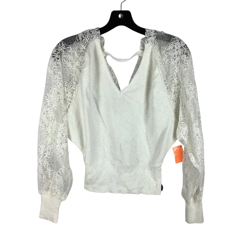 Romantic Data Top Long Sleeve By Clothes Mentor In White