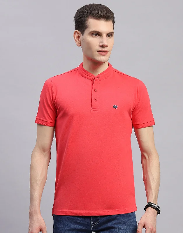 Fashion Design Men Pink Solid Band Collar Half Sleeve T-Shirt