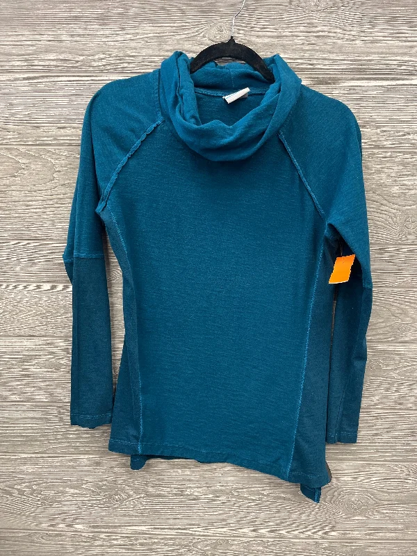 Classic Items Top Long Sleeve By Columbia In Blue, Size: M