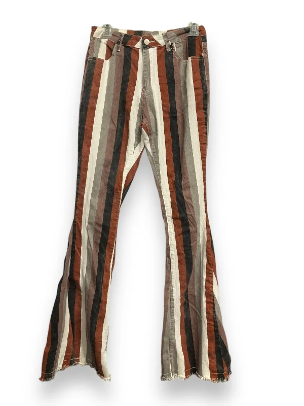 Cool Summer Jeans Flared By Clothes Mentor In Striped Pattern, Size: M
