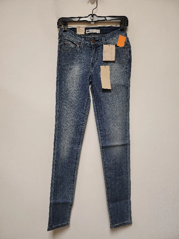Spring Fashion Jeans Skinny By Levis In Blue Denim, Size: 4