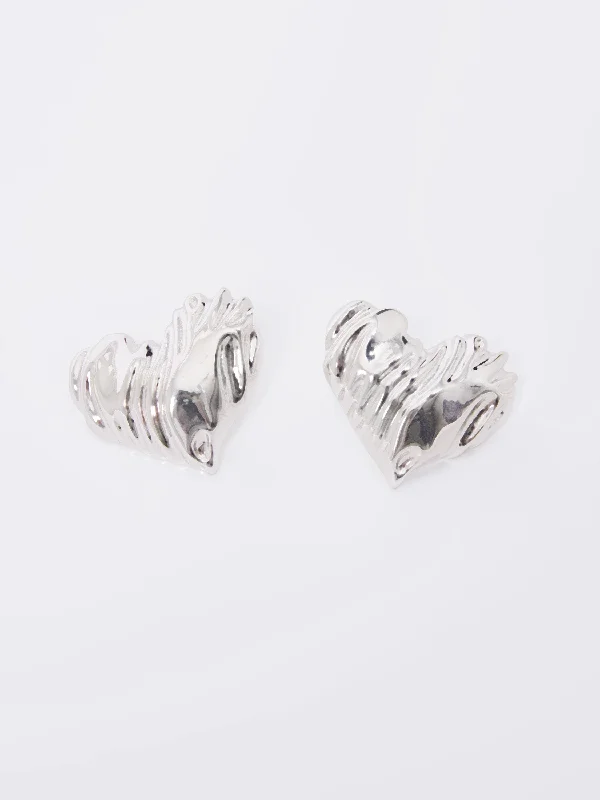 Simple And Comfortable Hammered Oversized Heart Stud Earrings