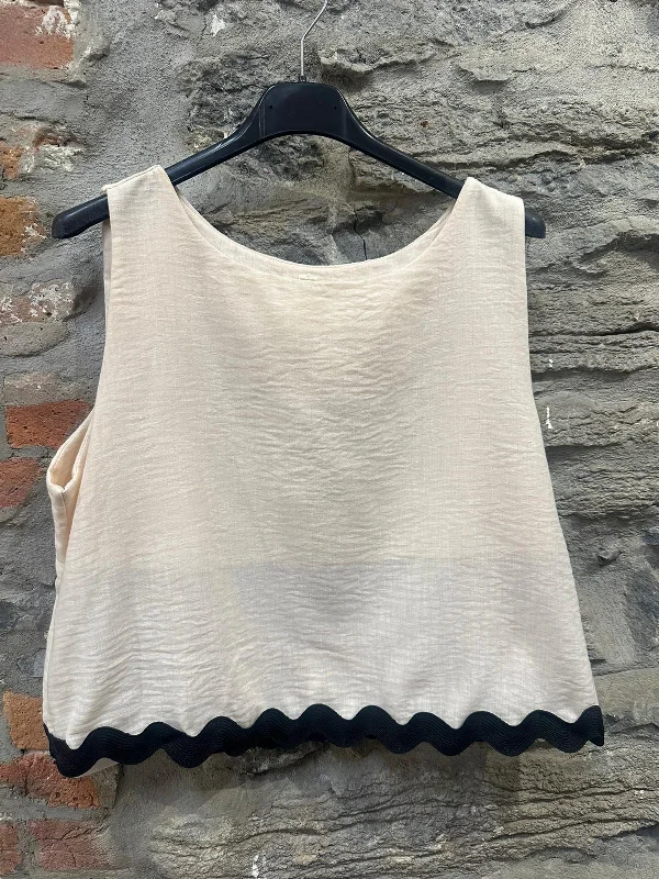 Lively And Youthful LA- 3151 Top