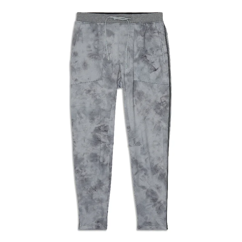 All-Day Wear Textured Tech Pant - Resale